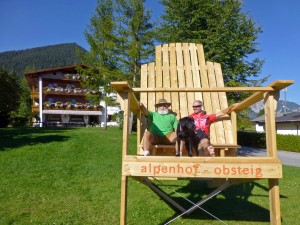 riesen Stuhl Wohlfühlpension Alpenhof Obsteig - Sonnenplateau Mieming