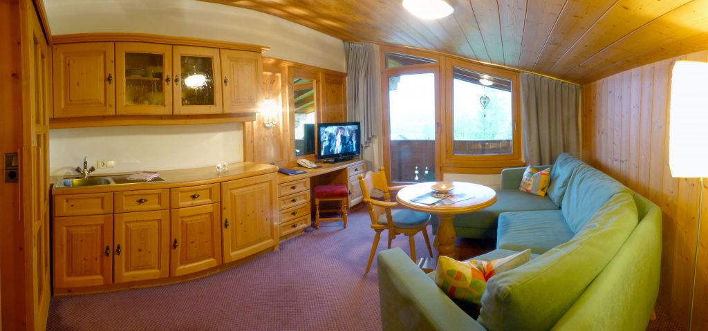 Wohnzimmer Suite Alpenhof Obsteig - Sonnenplateau Mieming